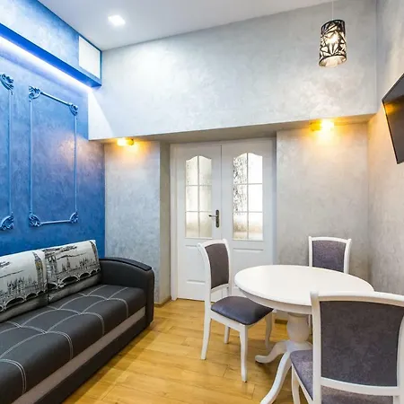 дизайнерська віп по вулиці куліша 14 Apartment *