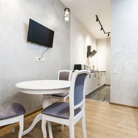 дизайнерська віп по вулиці куліша 14 Apartment