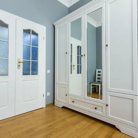 дизайнерська віп по вулиці куліша 14 Lviv