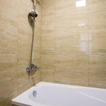 дизайнерська віп по вулиці куліша 14 *