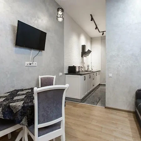 дизайнерська віп по вулиці куліша 14