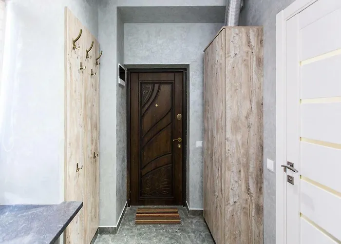 Apartment дизайнерська віп по вулиці куліша 14 *