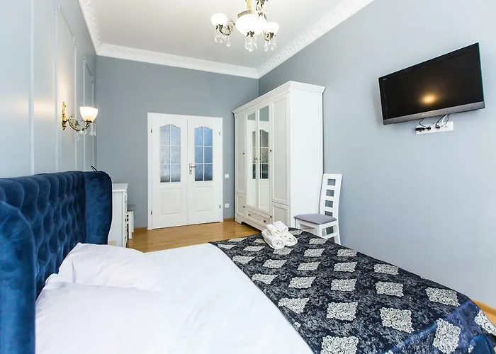 дизайнерська віп по вулиці куліша 14 Apartment *