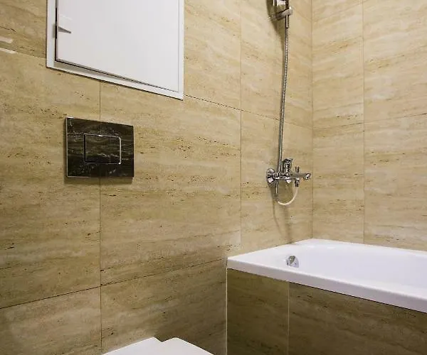 дизайнерська віп по вулиці куліша 14 *