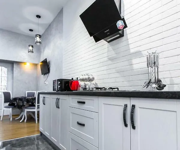 дизайнерська віп по вулиці куліша 14 Apartment