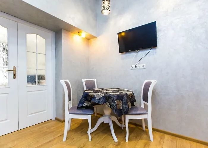 дизайнерська віп по вулиці куліша 14 Lviv