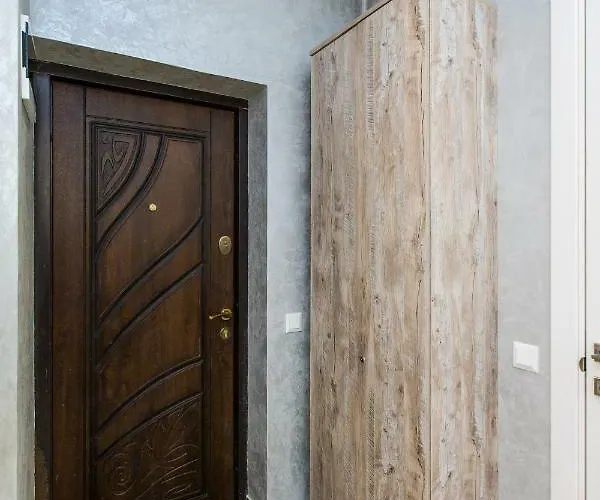 дизайнерська віп по вулиці куліша 14 Apartment *