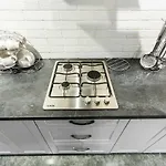 дизайнерська віп по вулиці куліша 14 Apartman *