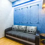 дизайнерська віп по вулиці куліша 14 Apartman *