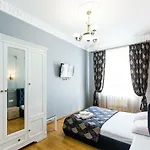 дизайнерська віп по вулиці куліша 14 * Lviv