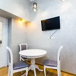дизайнерська віп по вулиці куліша 14 Apartman Lviv
