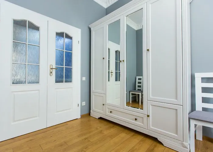 дизайнерська віп по вулиці куліша 14 Lviv