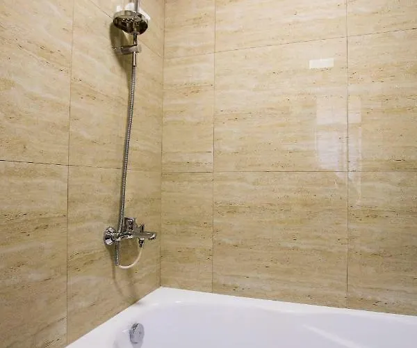 дизайнерська віп по вулиці куліша 14 *